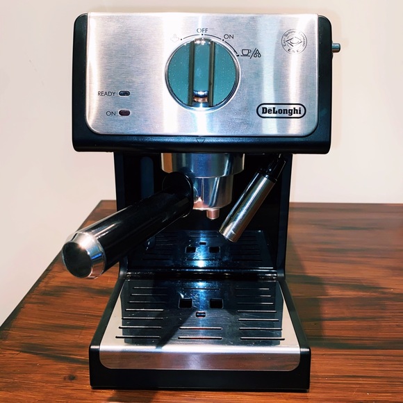DeLonghi Espresso Maker